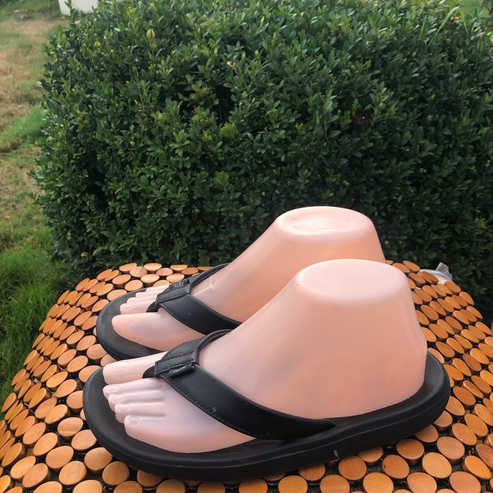 Nike Kepa Kai Women’s Black Women's Thong Flip Flop Sandals Size 7